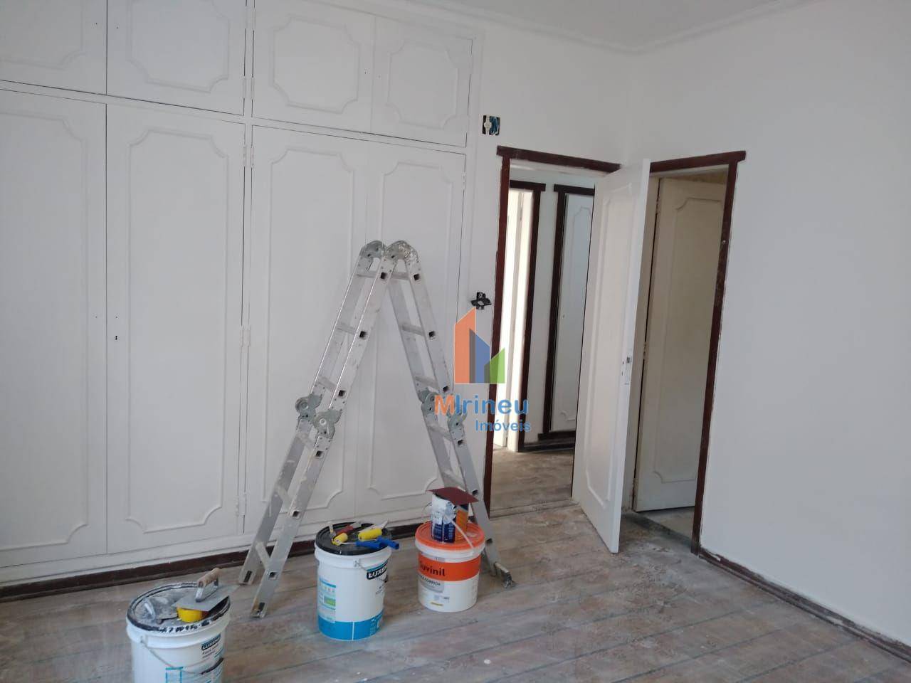 Casa à venda com 4 quartos, 169m² - Foto 8