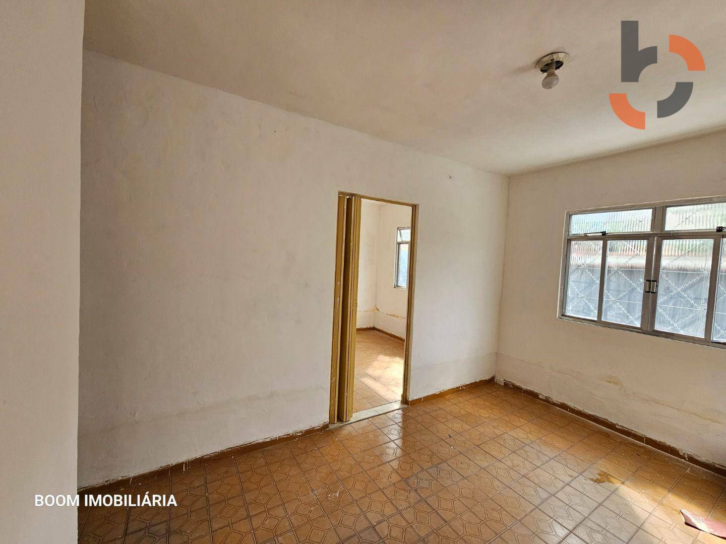 Casa à venda com 3 quartos, 96m² - Foto 9