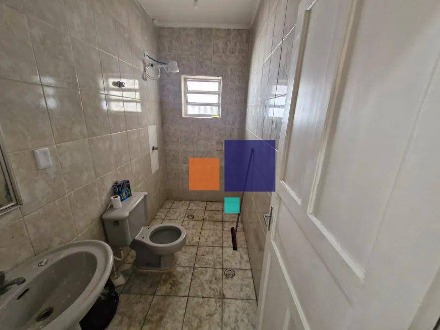 Casa para alugar com 3 quartos, 182m² - Foto 14