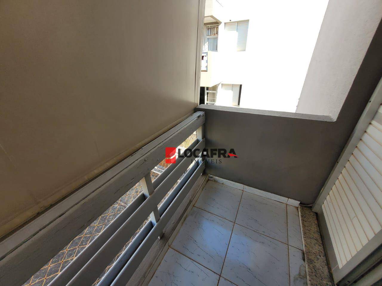 Apartamento à venda com 3 quartos, 80m² - Foto 22