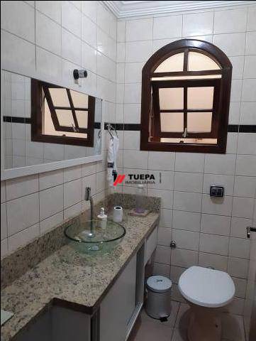 Sobrado à venda com 3 quartos, 219m² - Foto 2