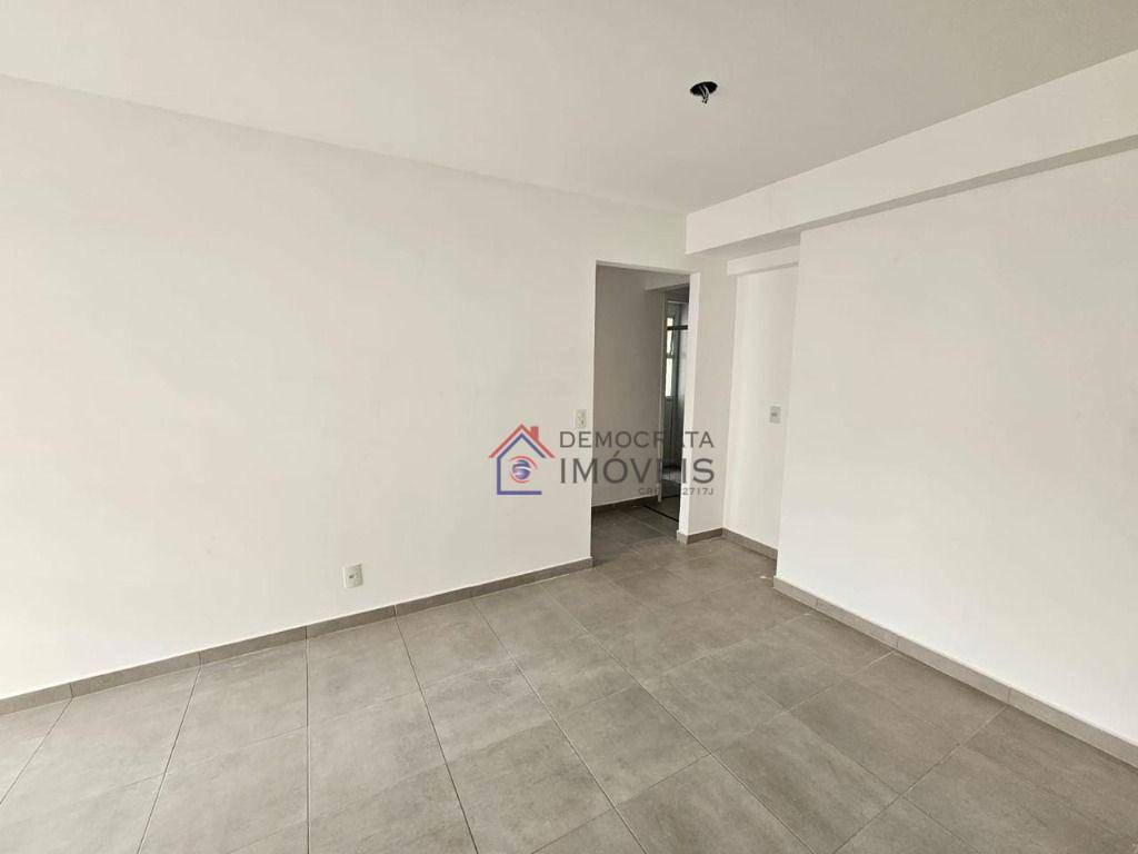 Apartamento à venda com 2 quartos, 53m² - Foto 3