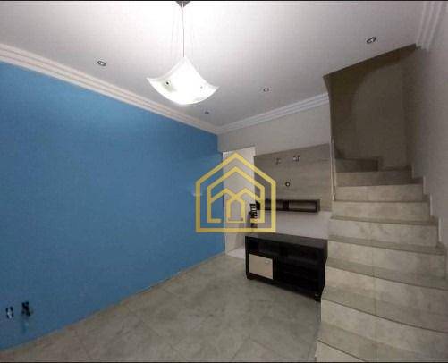 Sobrado à venda com 2 quartos, 70m² - Foto 4