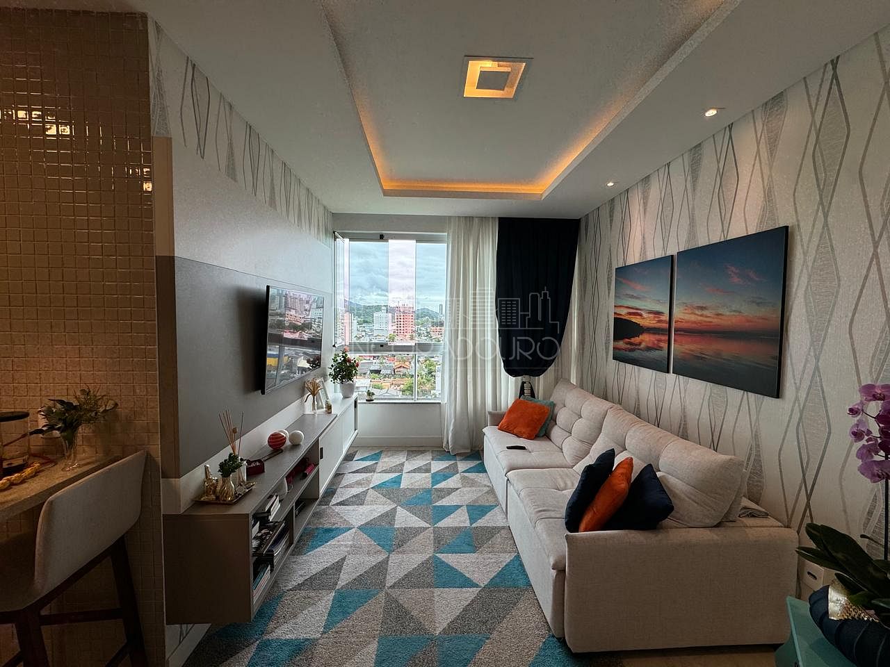 Apartamento à venda com 3 quartos, 99m² - Foto 3