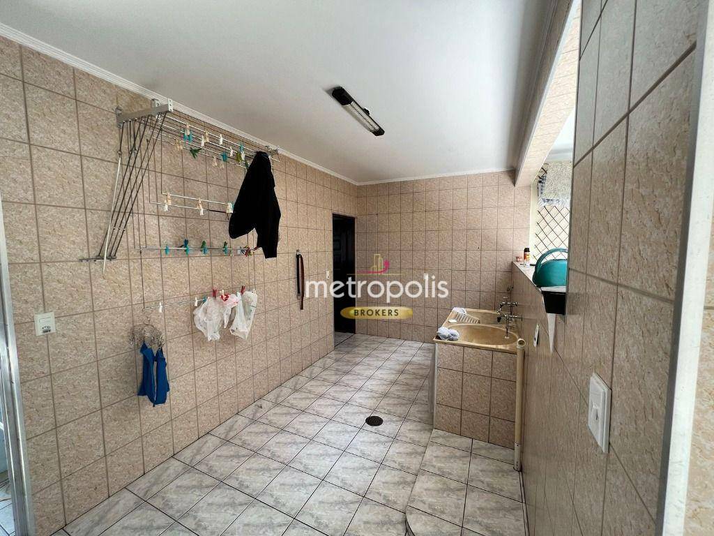 Sobrado à venda com 3 quartos, 200m² - Foto 28