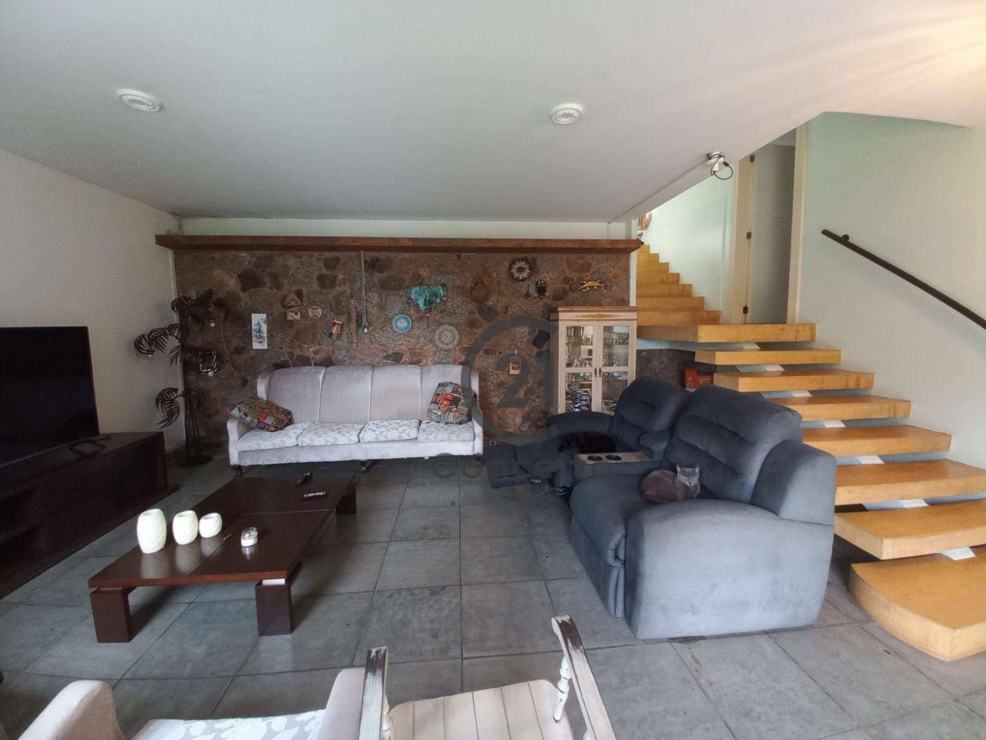 Casa à venda com 4 quartos, 266m² - Foto 13