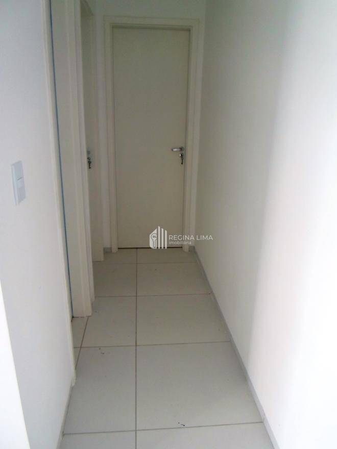 Apartamento à venda com 3 quartos, 70m² - Foto 4