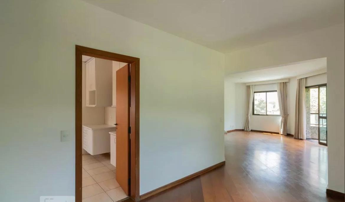 Apartamento à venda com 4 quartos, 175m² - Foto 1