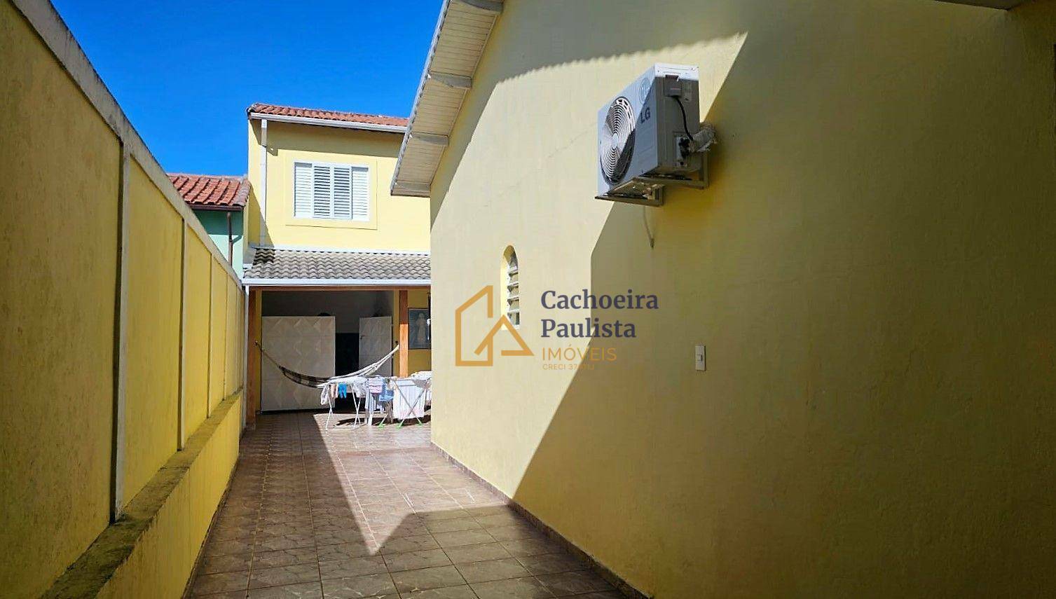 Casa à venda com 7 quartos, 260m² - Foto 4