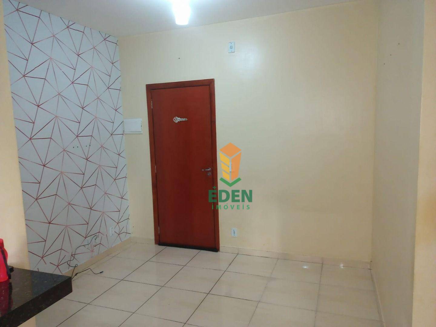 Apartamento à venda com 2 quartos, 40m² - Foto 2