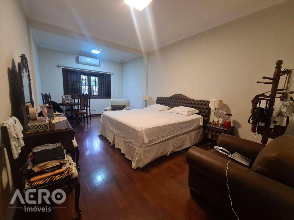 Casa de Condomínio à venda com 5 quartos, 700m² - Foto 48