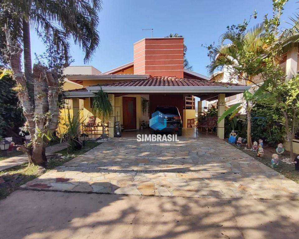 Casa à venda com 3 quartos, 194m² - Foto 4