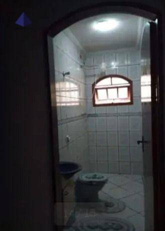 Sobrado à venda com 2 quartos, 300m² - Foto 11