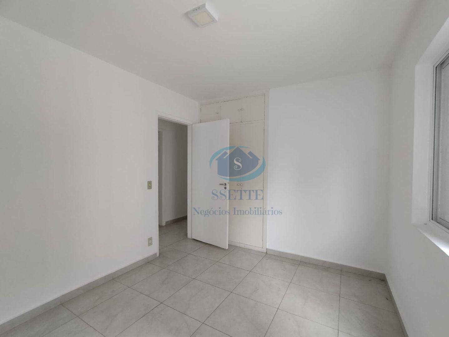 Apartamento para alugar com 3 quartos, 157m² - Foto 9