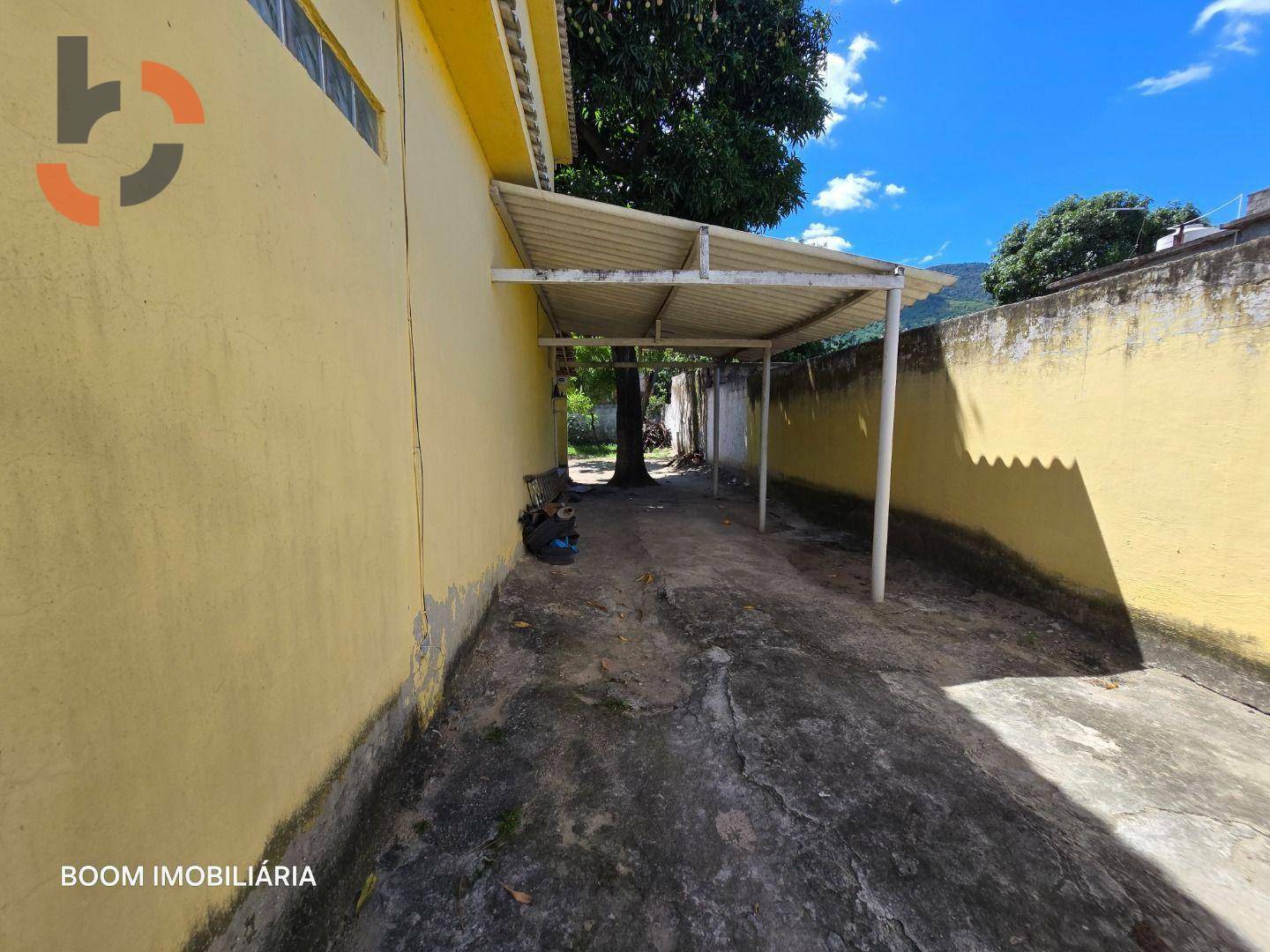 Casa à venda com 4 quartos, 200m² - Foto 5