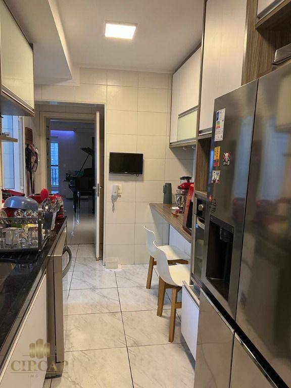 Apartamento à venda com 3 quartos, 168m² - Foto 8