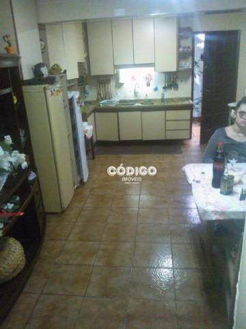 Sobrado à venda com 2 quartos, 200m² - Foto 2