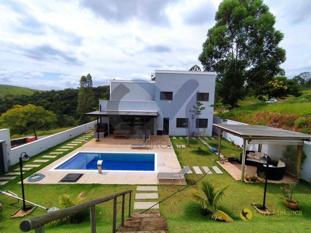 Casa de Condomínio à venda com 4 quartos, 248m² - Foto 1