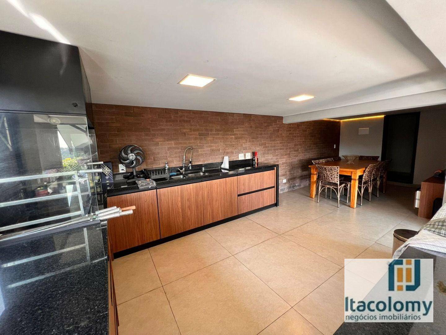 Casa de Condomínio à venda com 4 quartos, 315m² - Foto 6