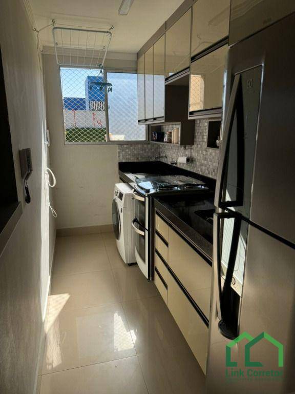 Apartamento à venda com 2 quartos, 47m² - Foto 2