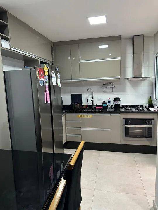 Apartamento à venda com 2 quartos, 65m² - Foto 2