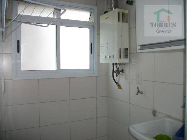 Apartamento à venda com 2 quartos, 65m² - Foto 9