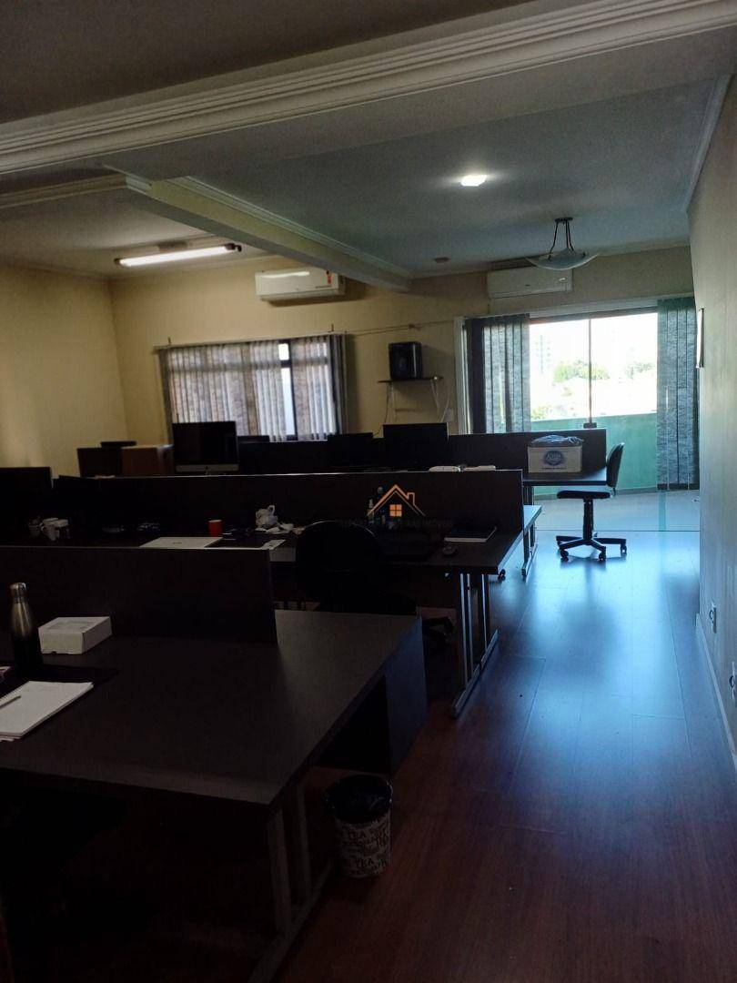 Sobrado à venda com 4 quartos, 200m² - Foto 17