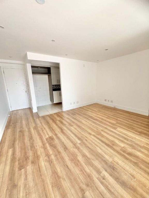 Apartamento para alugar com 2 quartos, 93m² - Foto 1