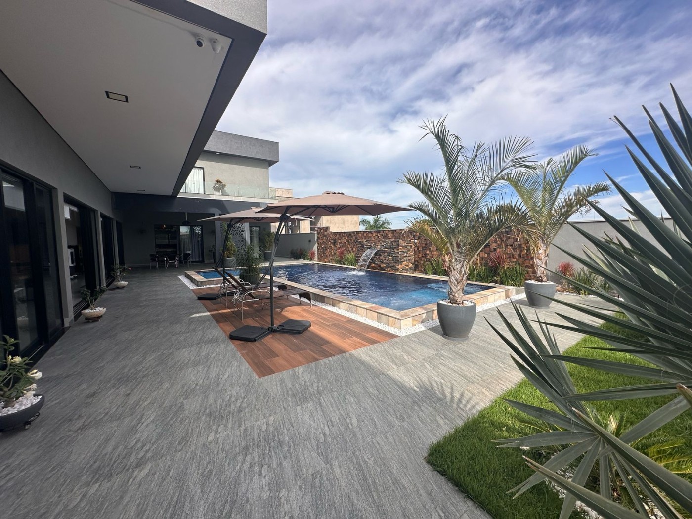 Casa à venda com 3 quartos, 335m² - Foto 24