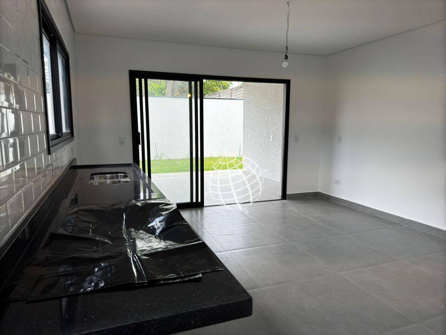 Casa à venda com 3 quartos, 168m² - Foto 9