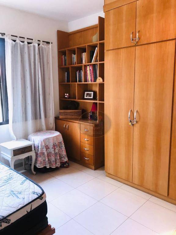 Apartamento à venda com 3 quartos, 225m² - Foto 20