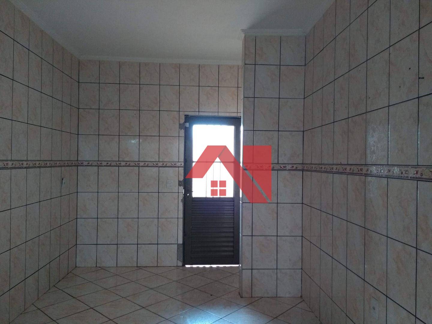 Casa à venda com 3 quartos, 130m² - Foto 2