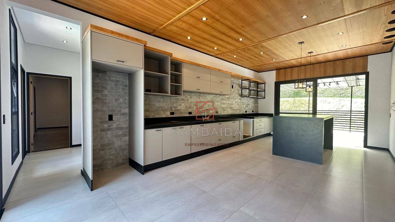 Casa à venda com 3 quartos, 350m² - Foto 15