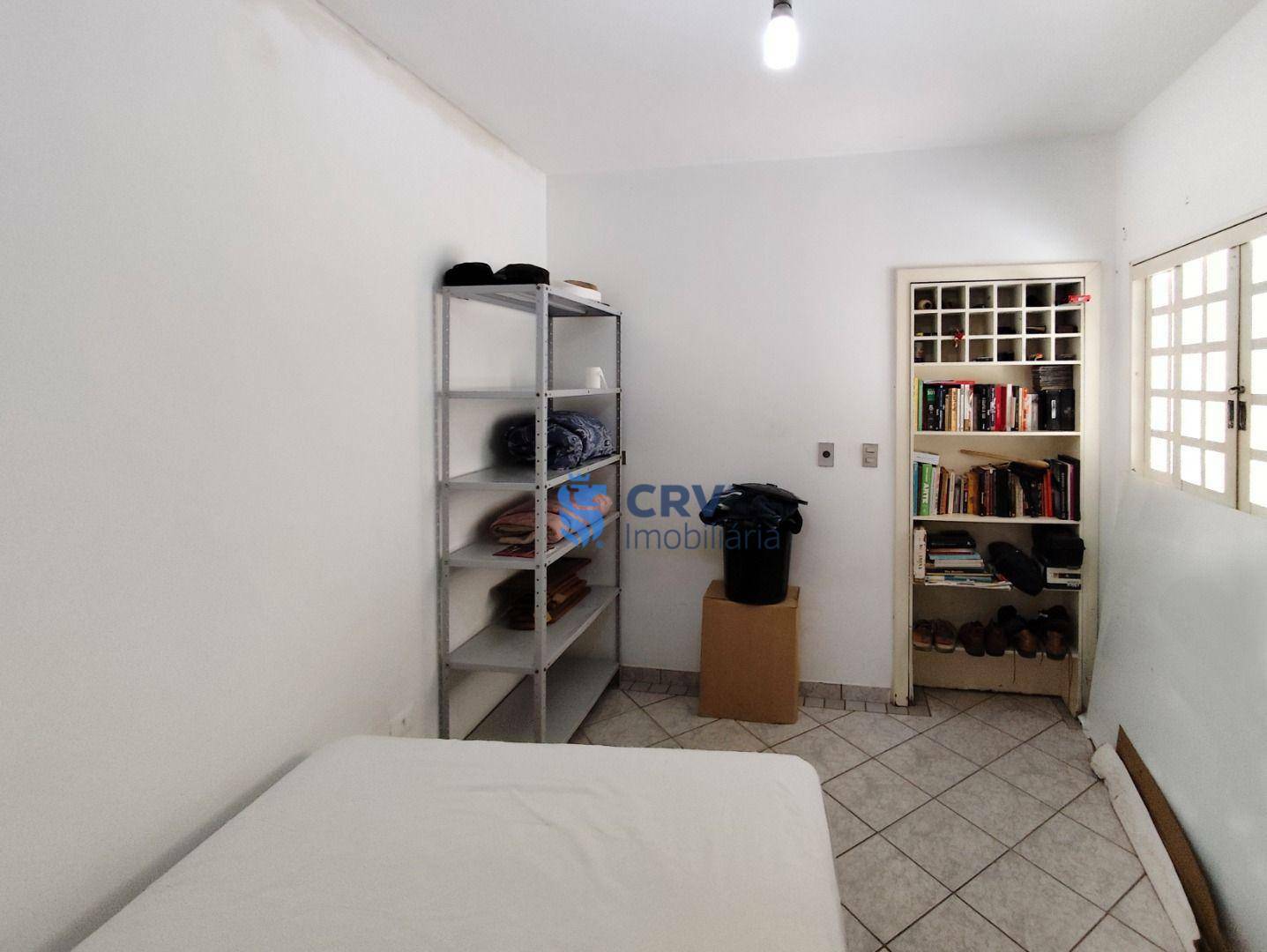 Casa à venda com 4 quartos, 300m² - Foto 14