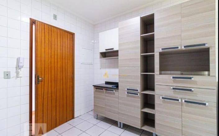 Apartamento à venda com 2 quartos, 61m² - Foto 2