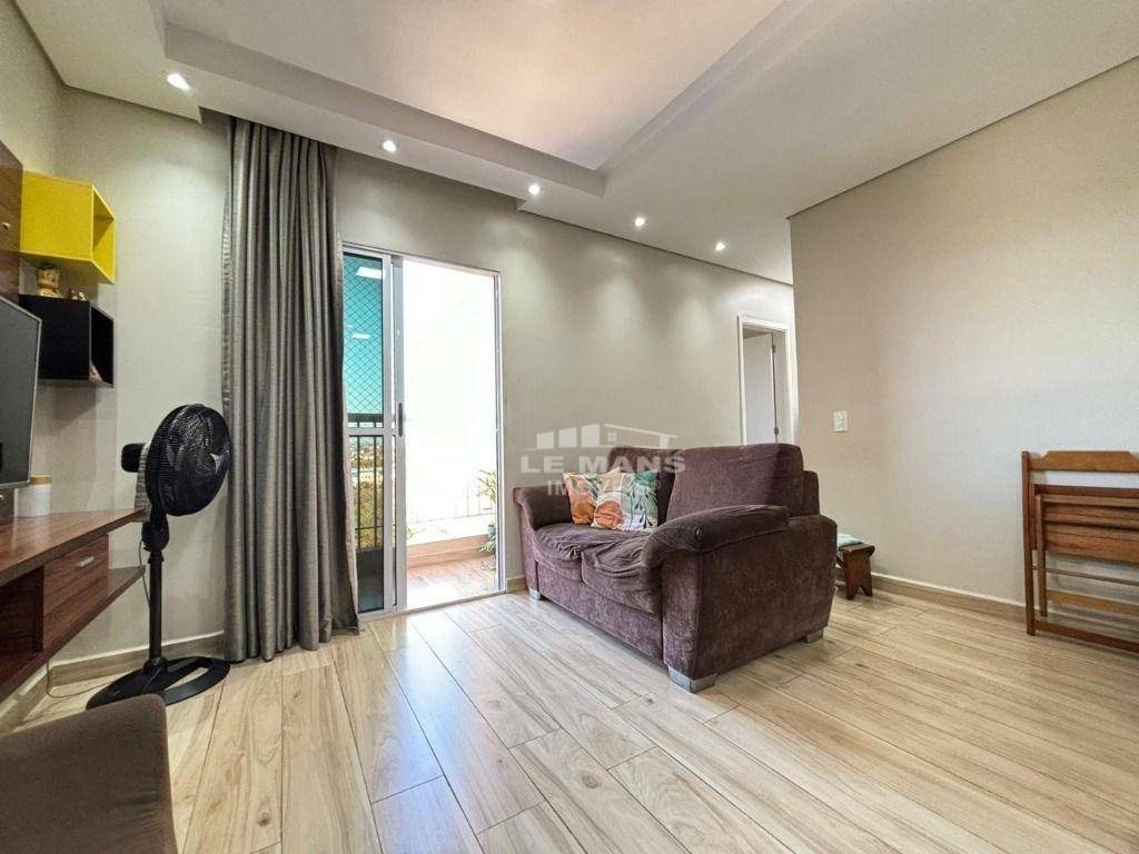 Apartamento à venda com 3 quartos, 68m² - Foto 4