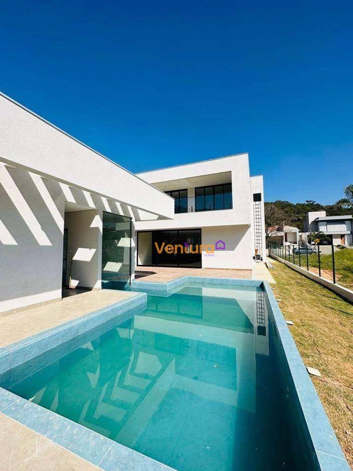 Casa de Condomínio à venda com 4 quartos, 389m² - Foto 32