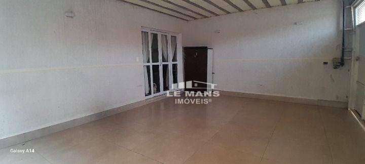Casa à venda com 5 quartos, 200m² - Foto 39