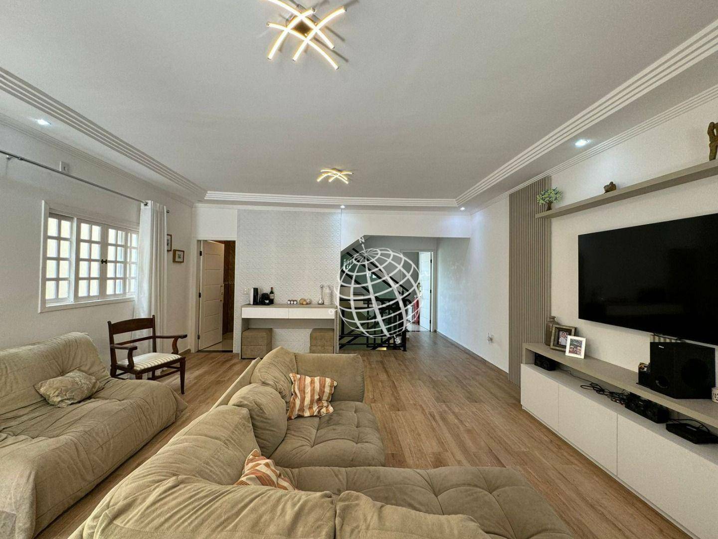 Casa à venda com 3 quartos, 192m² - Foto 7