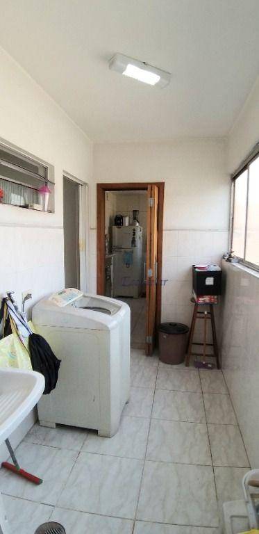 Apartamento à venda com 2 quartos, 80m² - Foto 13