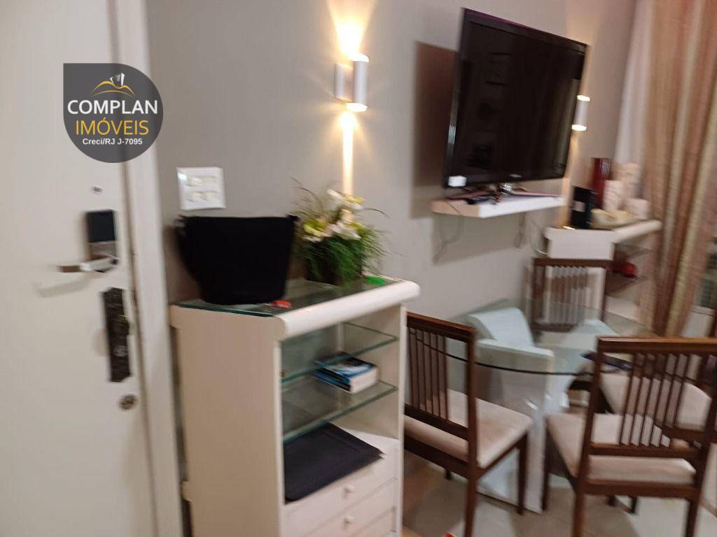 Apartamento para alugar com 2 quartos, 65m² - Foto 5