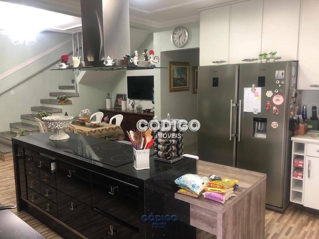 Sobrado à venda com 4 quartos, 250m² - Foto 28