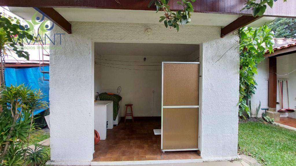 Casa para alugar com 5 quartos, 420m² - Foto 19