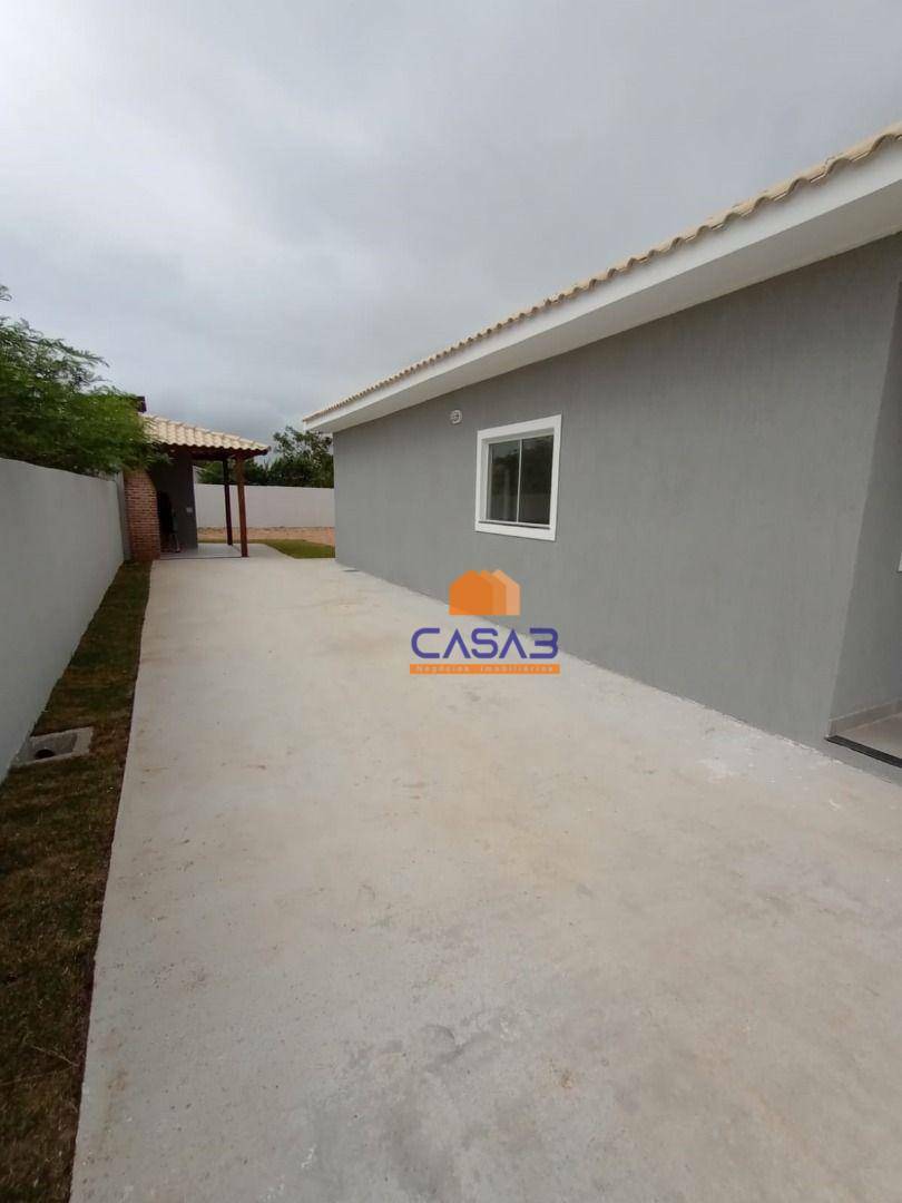 Casa à venda com 3 quartos, 100m² - Foto 14