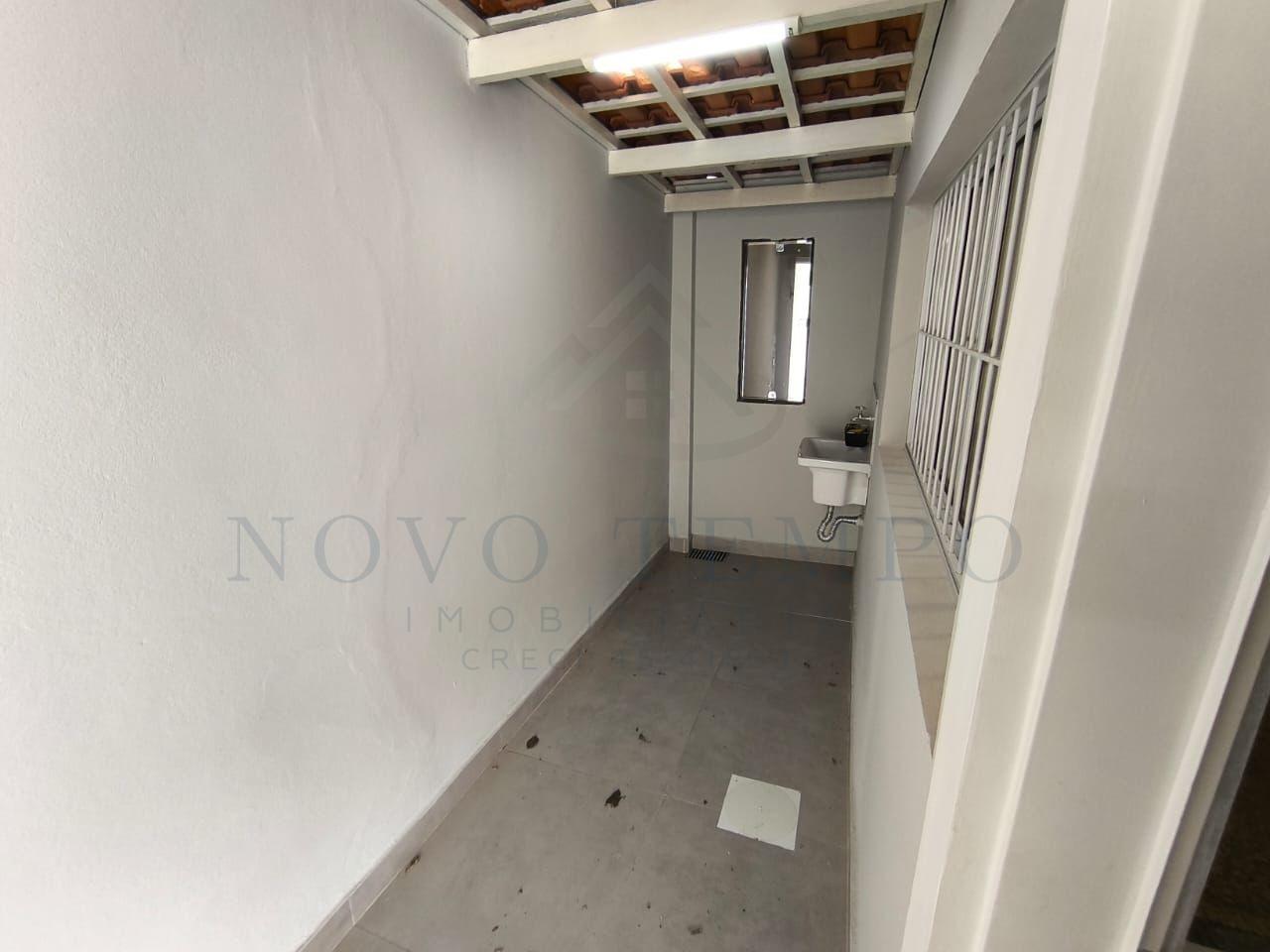 Casa à venda com 4 quartos, 174m² - Foto 18