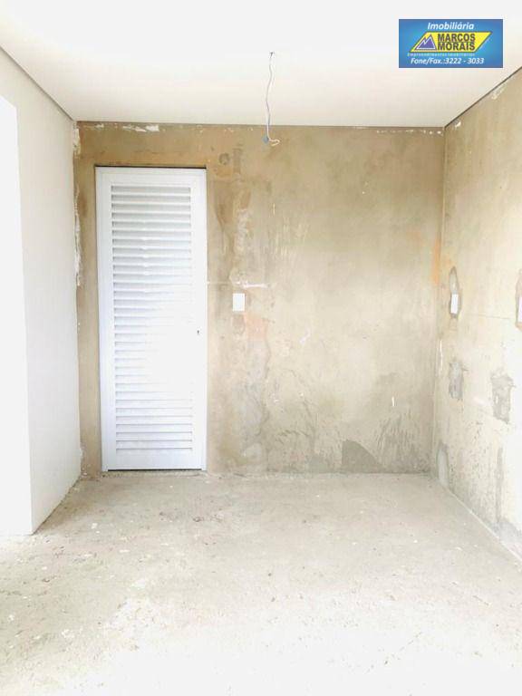 Apartamento à venda com 3 quartos, 105m² - Foto 12