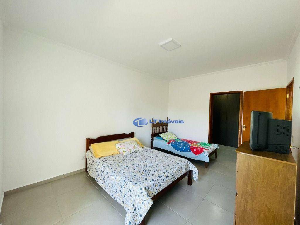 Chácara à venda com 5 quartos, 400m² - Foto 27