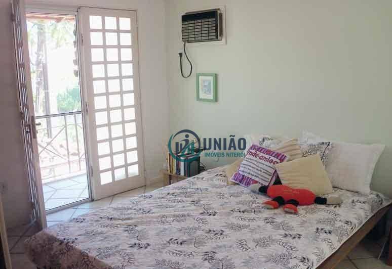 Casa de Condomínio à venda com 4 quartos, 150m² - Foto 10