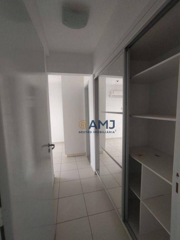 Apartamento à venda com 3 quartos, 74m² - Foto 11