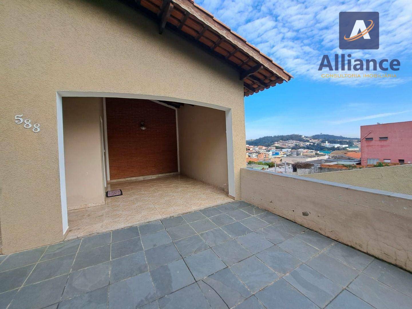 Casa à venda com 3 quartos, 274m² - Foto 3